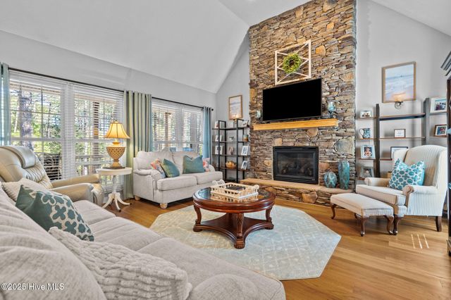 176 Simmons Drive, West End, NC 27376