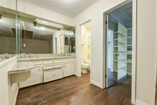 10850 Kirktown Drive, Houston, TX 77089
