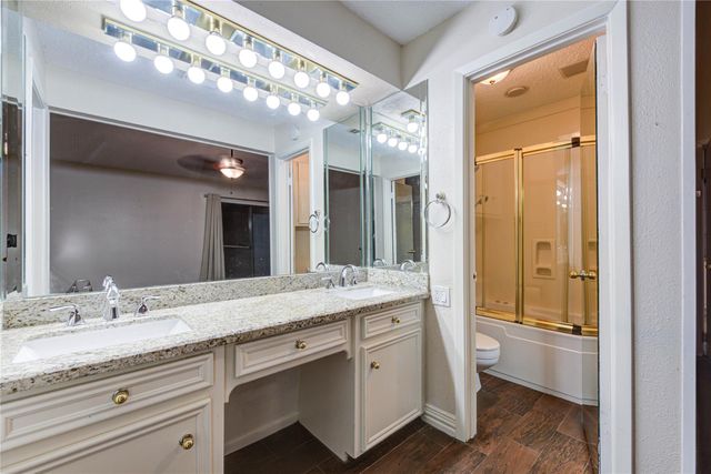 10850 Kirktown Drive, Houston, TX 77089