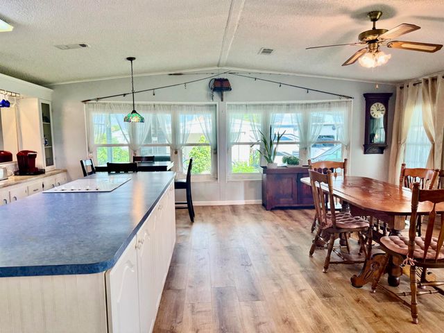 1903 SE 30th Street S, Okeechobee, FL 34974