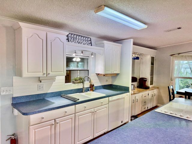 1903 SE 30th Street S, Okeechobee, FL 34974