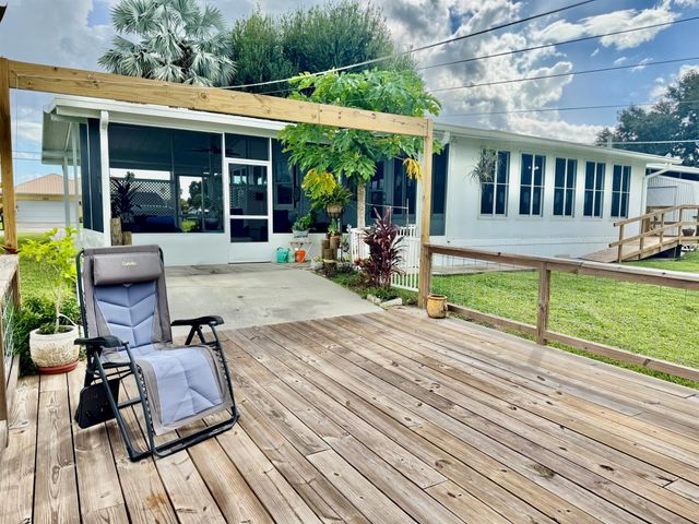 1903 SE 30th Street S, Okeechobee, FL 34974