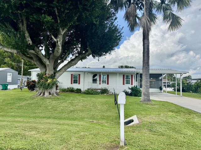 1903 SE 30th Street S, Okeechobee, FL 34974