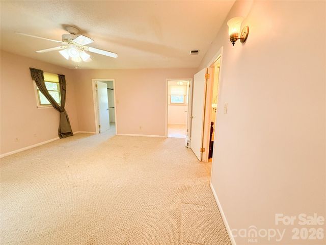 301 Starmount Drive, Statesville, NC 28677