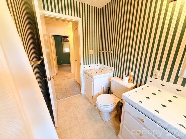 301 Starmount Drive, Statesville, NC 28677