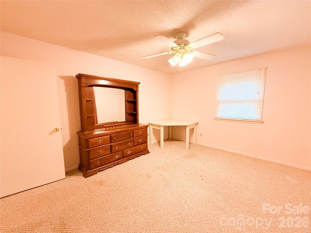 301 Starmount Drive, Statesville, NC 28677