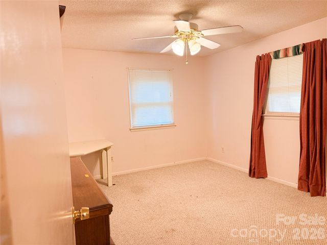 301 Starmount Drive, Statesville, NC 28677