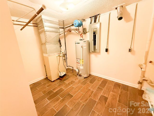 301 Starmount Drive, Statesville, NC 28677