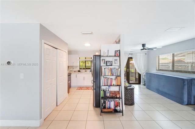 10350 SW 4th St, Sweetwater, FL 33174