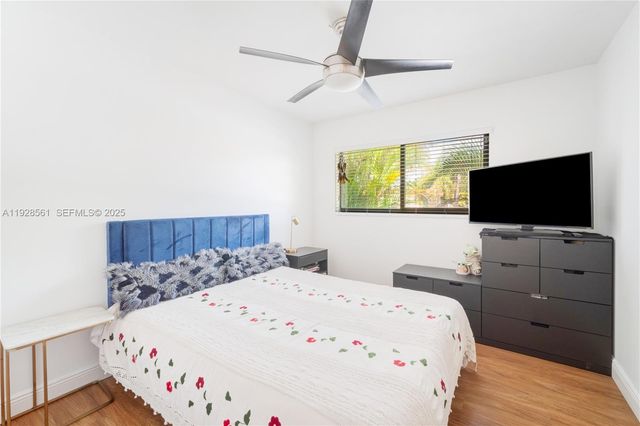 10350 SW 4th St, Sweetwater, FL 33174