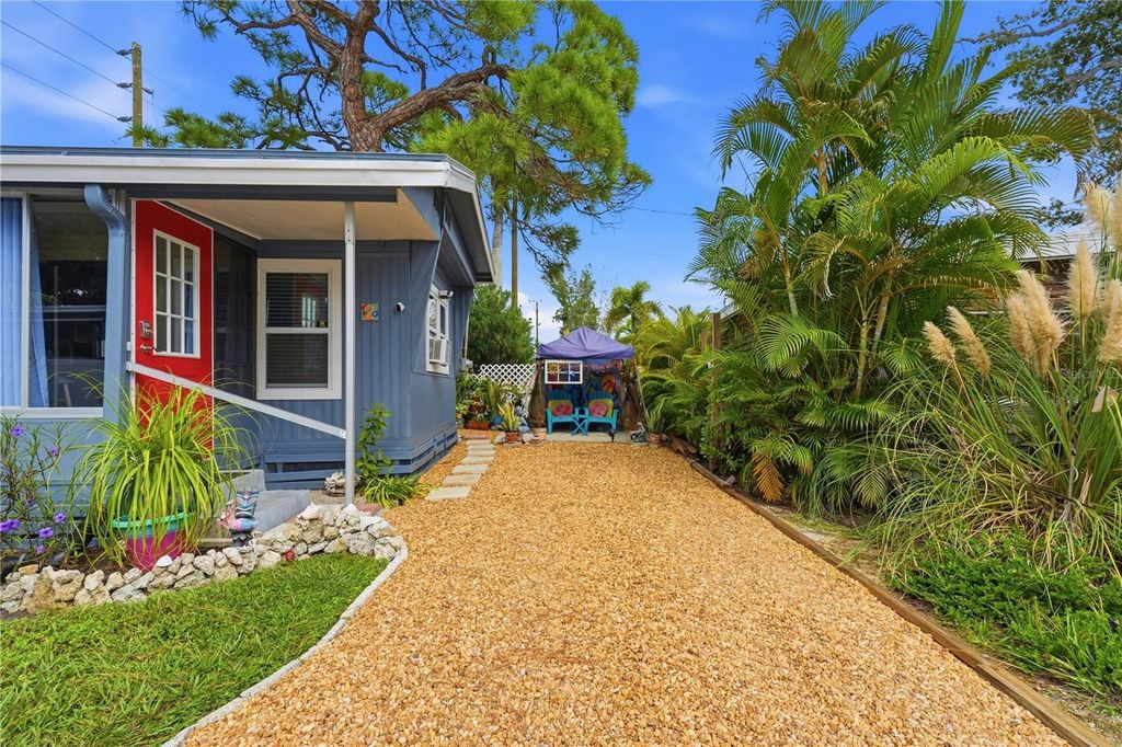 12507 CORTEZ ROAD W 2, CORTEZ, FL 34215 — photo 4