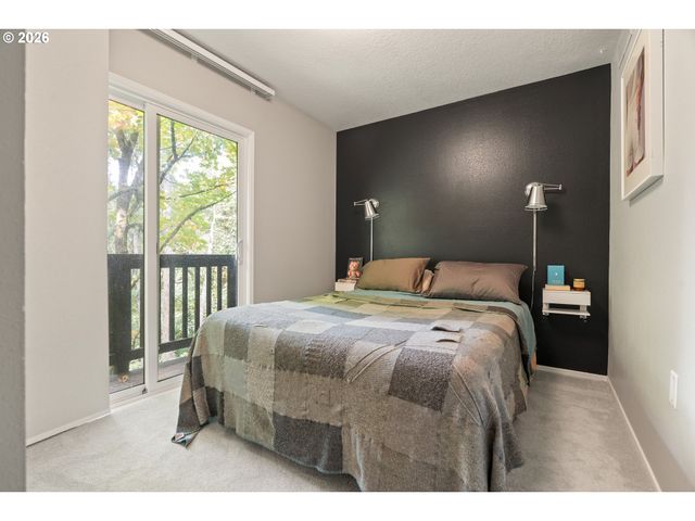 2727 Sw PATTON Ct, Portland, OR 97201