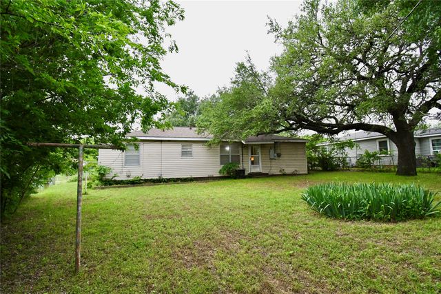1314 W Water Street, Weatherford, TX 76086