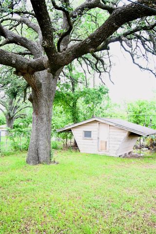 1314 W Water Street, Weatherford, TX 76086