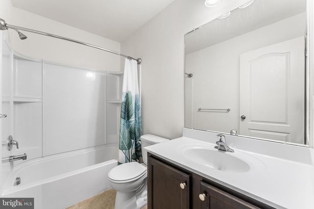 133 BUDDY POWELL LN, Wenonah, NJ 08090