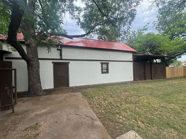 2101 Highland Avenue, Abilene, TX 79605