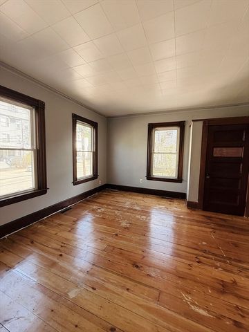 150 Franklin St 1, Framingham, MA 01702