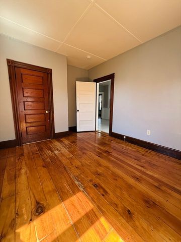 150 Franklin St 1, Framingham, MA 01702