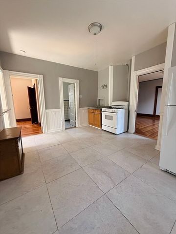 150 Franklin St 1, Framingham, MA 01702