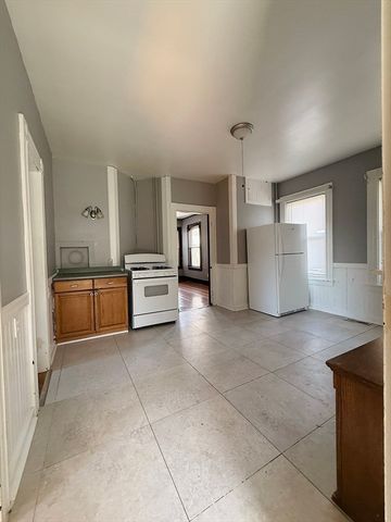 150 Franklin St 1, Framingham, MA 01702