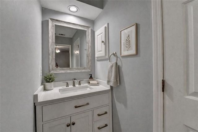 5970 Rachel Ridge, Peachtree Corners, GA 30092