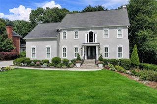 5970 Rachel Ridge, Peachtree Corners, GA 30092