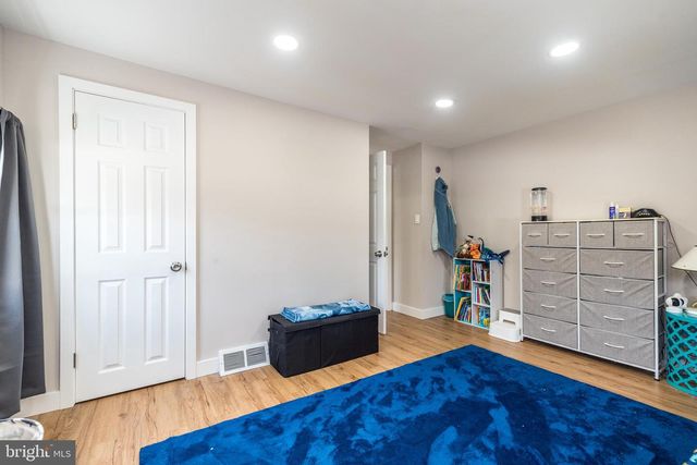 253 LUFF LN, Warminster, PA 18974