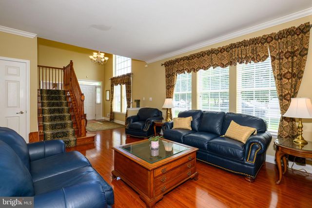 2040 KINGSVIEW RD, Macungie, PA 18062
