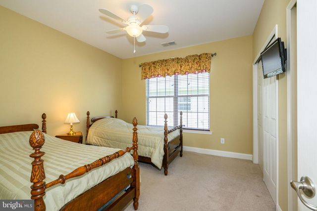 2040 KINGSVIEW RD, Macungie, PA 18062