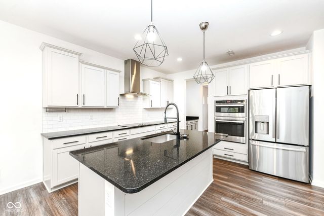 4309 Ironclad Drive, Bargersville, IN 46106