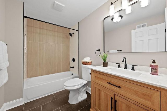 925 UNION LANDING, Cinnaminson, NJ 08077