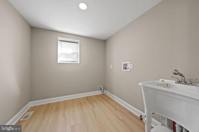 925 UNION LANDING, Cinnaminson, NJ 08077