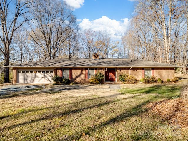 3200 Allenwood Road, Charlotte, NC 28270