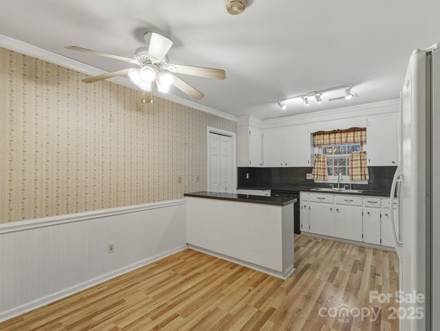 3200 Allenwood Road, Charlotte, NC 28270