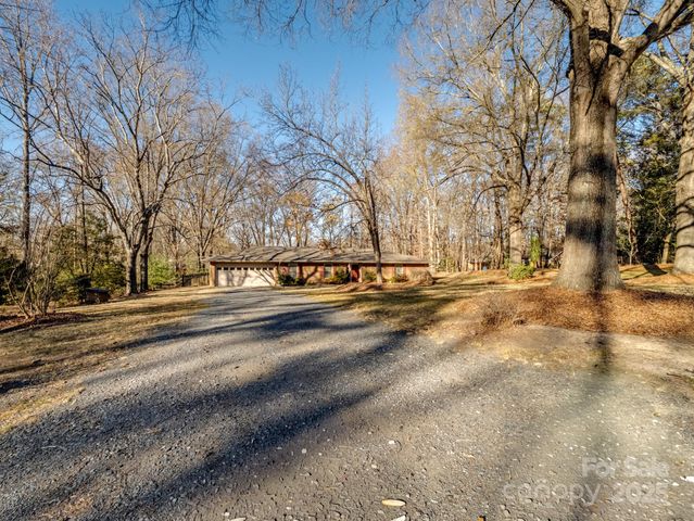3200 Allenwood Road, Charlotte, NC 28270
