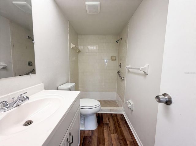 607 33RD AVENUE DRIVE E, Bradenton, FL 34208