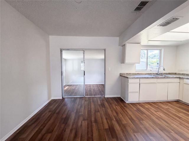 607 33RD AVENUE DRIVE E, Bradenton, FL 34208