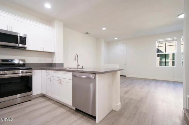 27285 Blue Spruce Place, Valencia, CA 91354