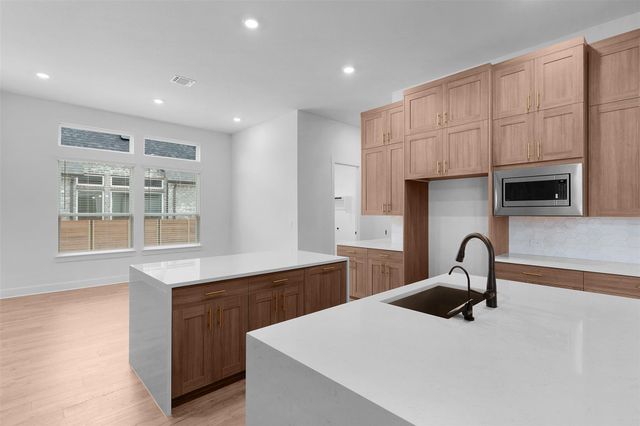 1037 Painted Horse DR, Georgetown, TX 78633