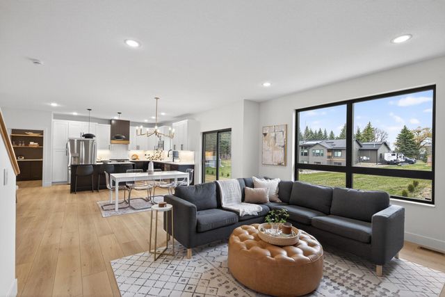 9984 14th Circle NE, Saint Michael, MN 55376