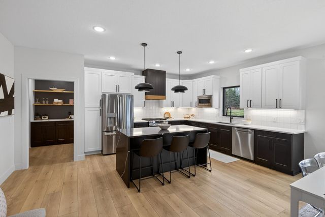 9984 14th Circle NE, Saint Michael, MN 55376