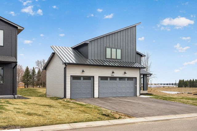 9984 14th Circle NE, Saint Michael, MN 55376