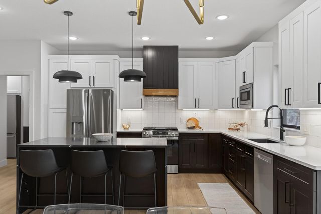 9984 14th Circle NE, Saint Michael, MN 55376