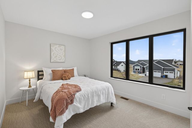 9984 14th Circle NE, Saint Michael, MN 55376