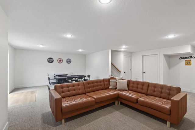 9984 14th Circle NE, Saint Michael, MN 55376