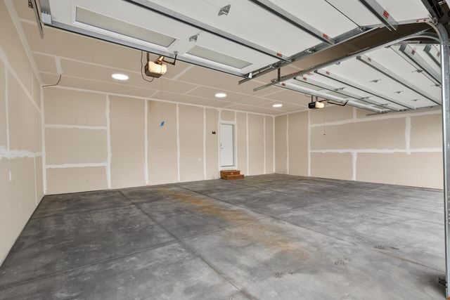 9984 14th Circle NE, Saint Michael, MN 55376