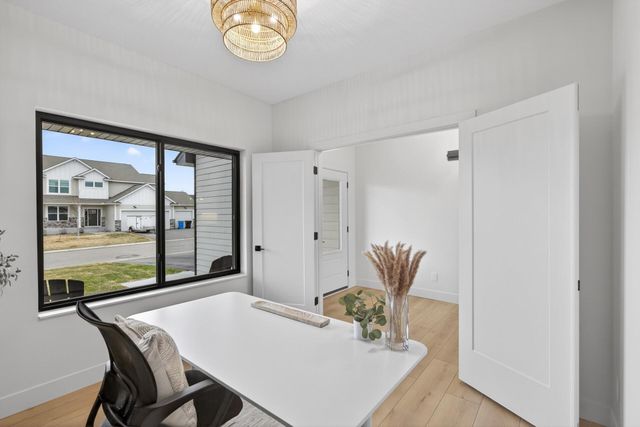 9984 14th Circle NE, Saint Michael, MN 55376