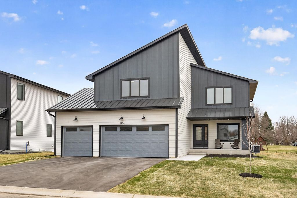 9984 14th Circle NE, Saint Michael, MN 55376