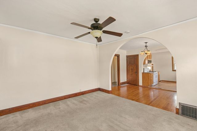 1338 33rd Street, Des Moines, IA 50311