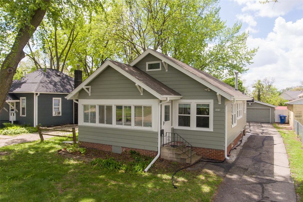 1338 33rd Street, Des Moines, IA 50311